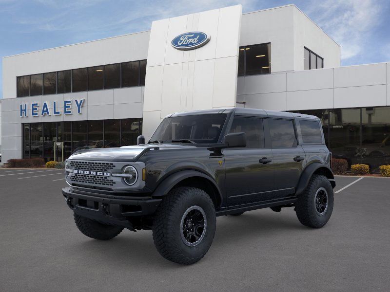 Photo view of 2025 Ford Bronco in Black