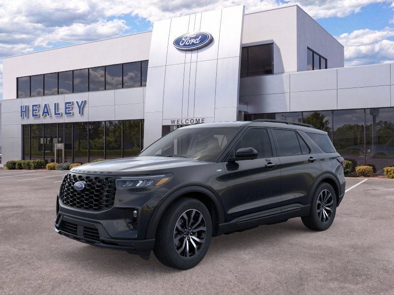 Photo view of 2026 Ford Explorer in Black