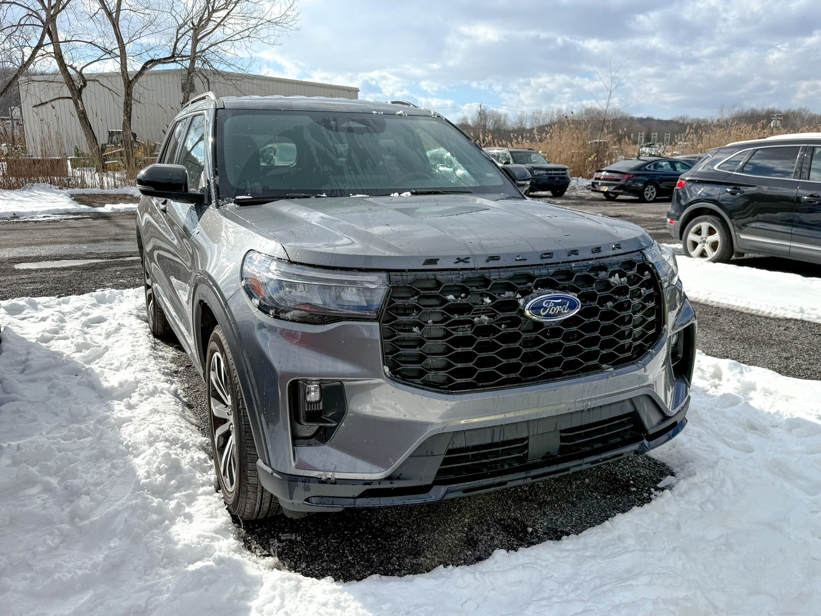 Photo view of 2025 Ford Explorer in Gray