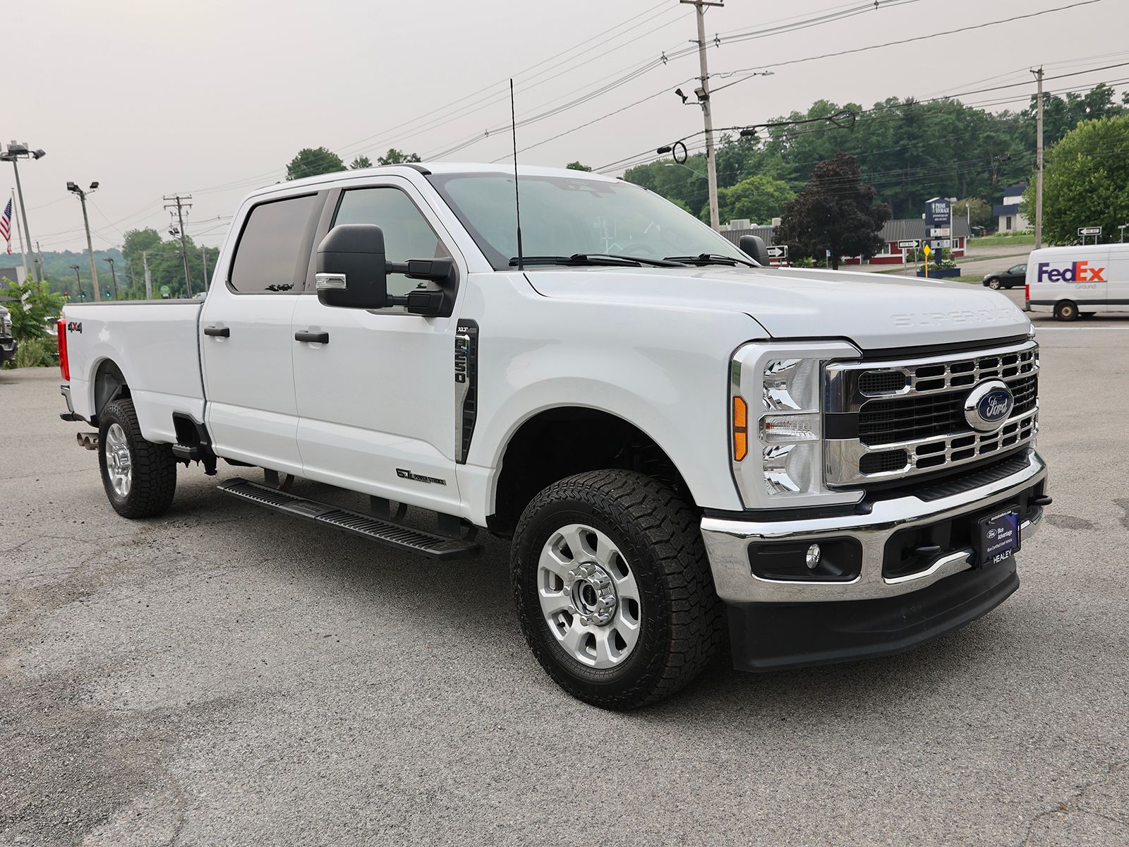 Photo view of 2024 Ford Super Duty in White