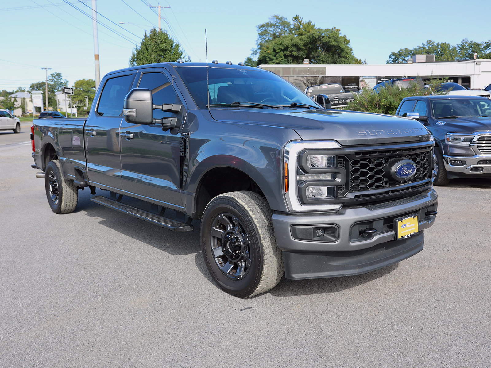 Photo view of 2024 Ford Super Duty in Gray