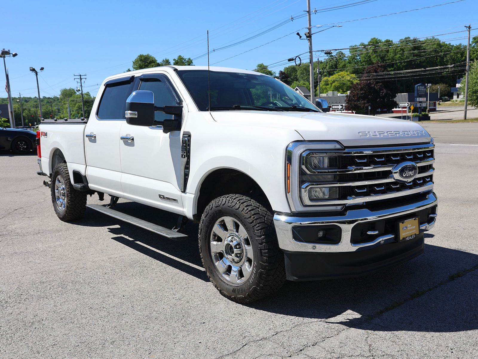 Photo view of 2024 Ford Super Duty in White