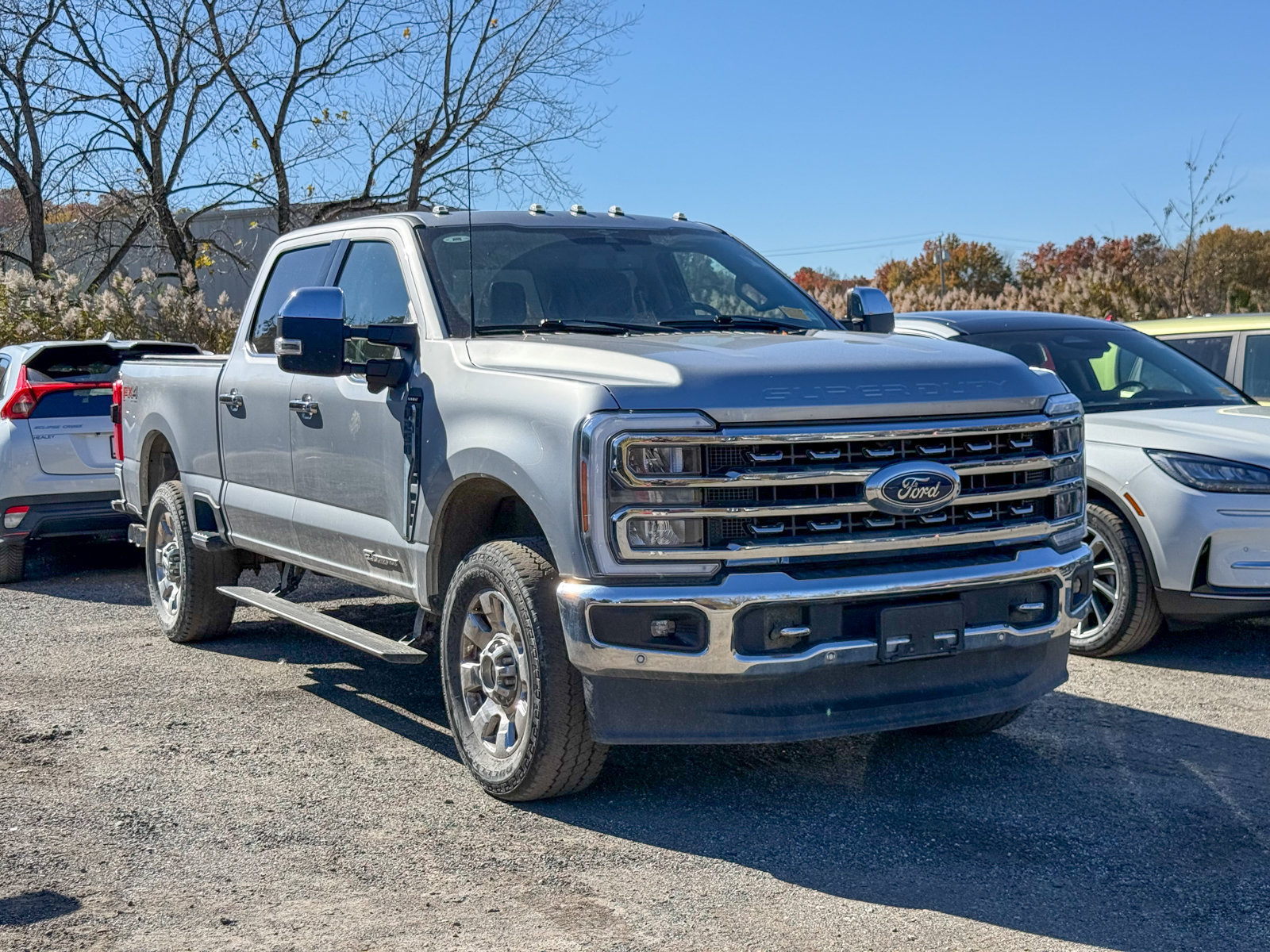 Photo view of 2023 Ford Super Duty in Silver