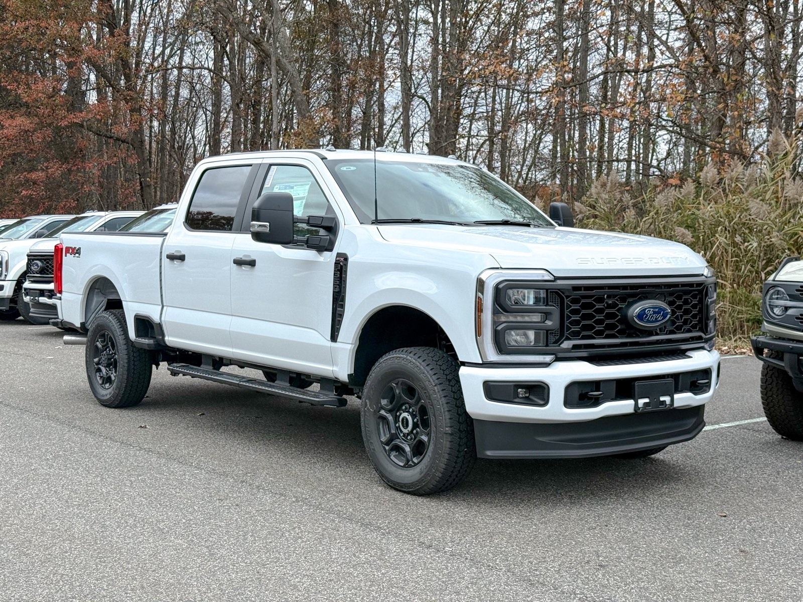 Photo view of 2026 Ford Super Duty in White