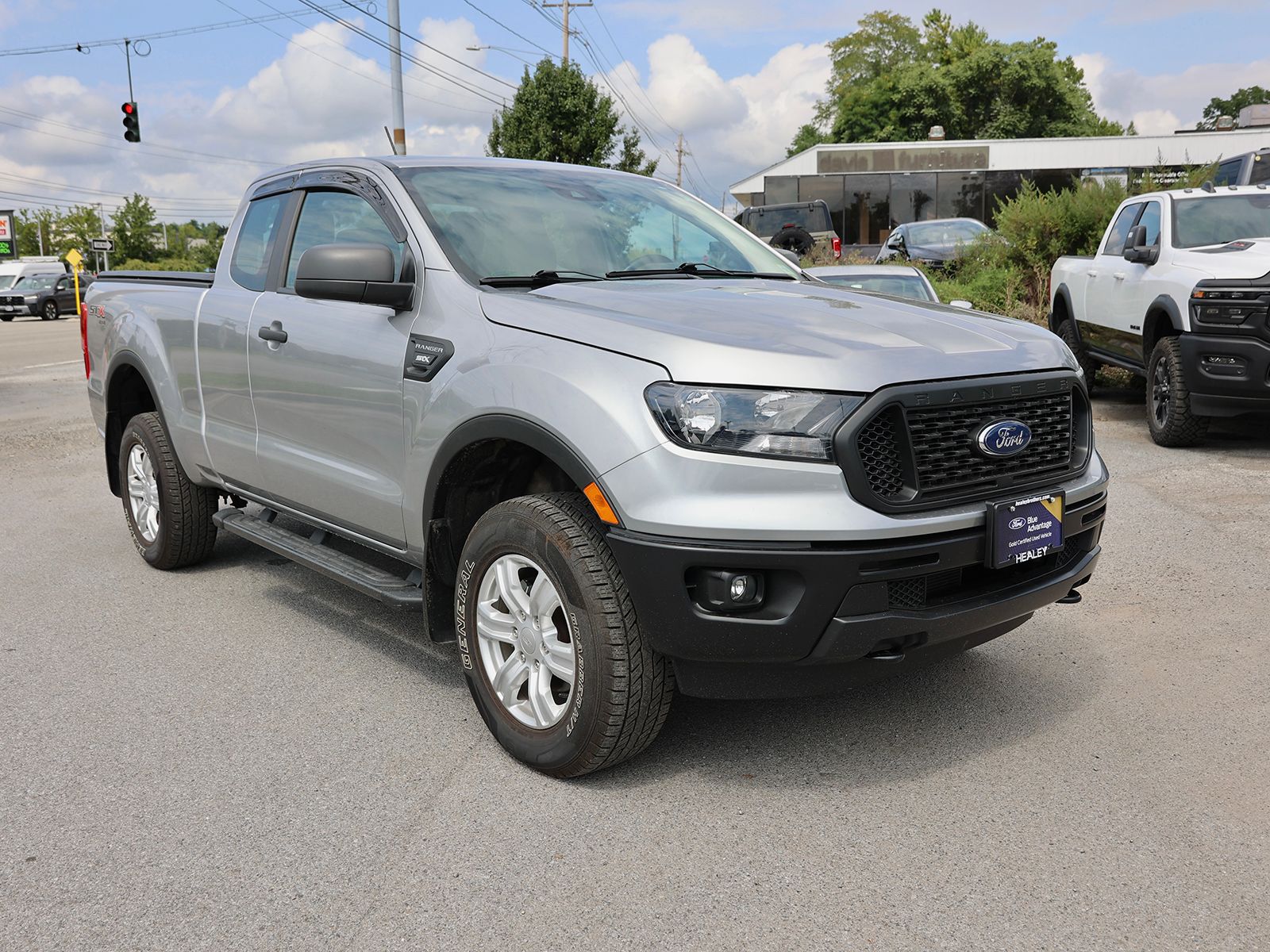 Photo view of 2022 Ford Ranger in Silver