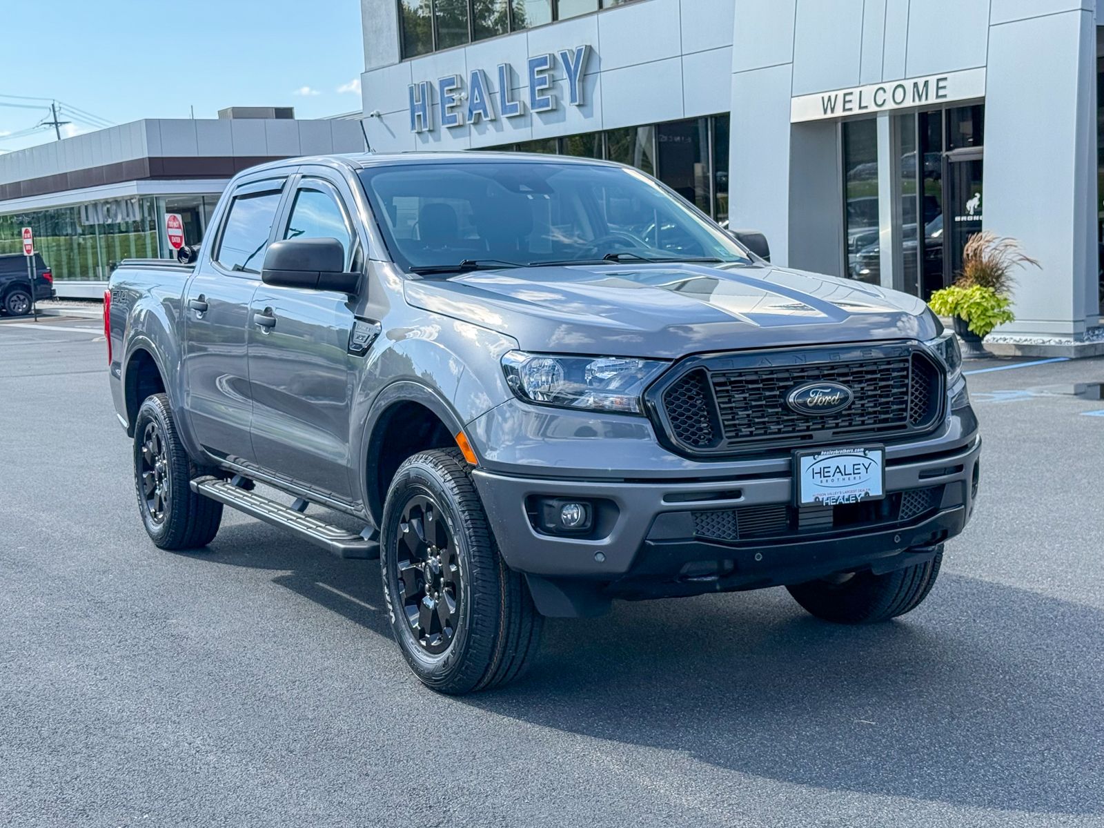 Photo view of 2021 Ford Ranger in Gray