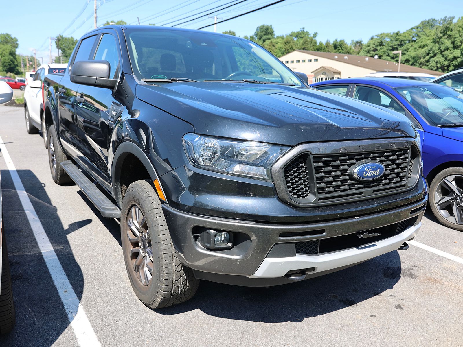 Photo view of 2022 Ford Ranger in Black