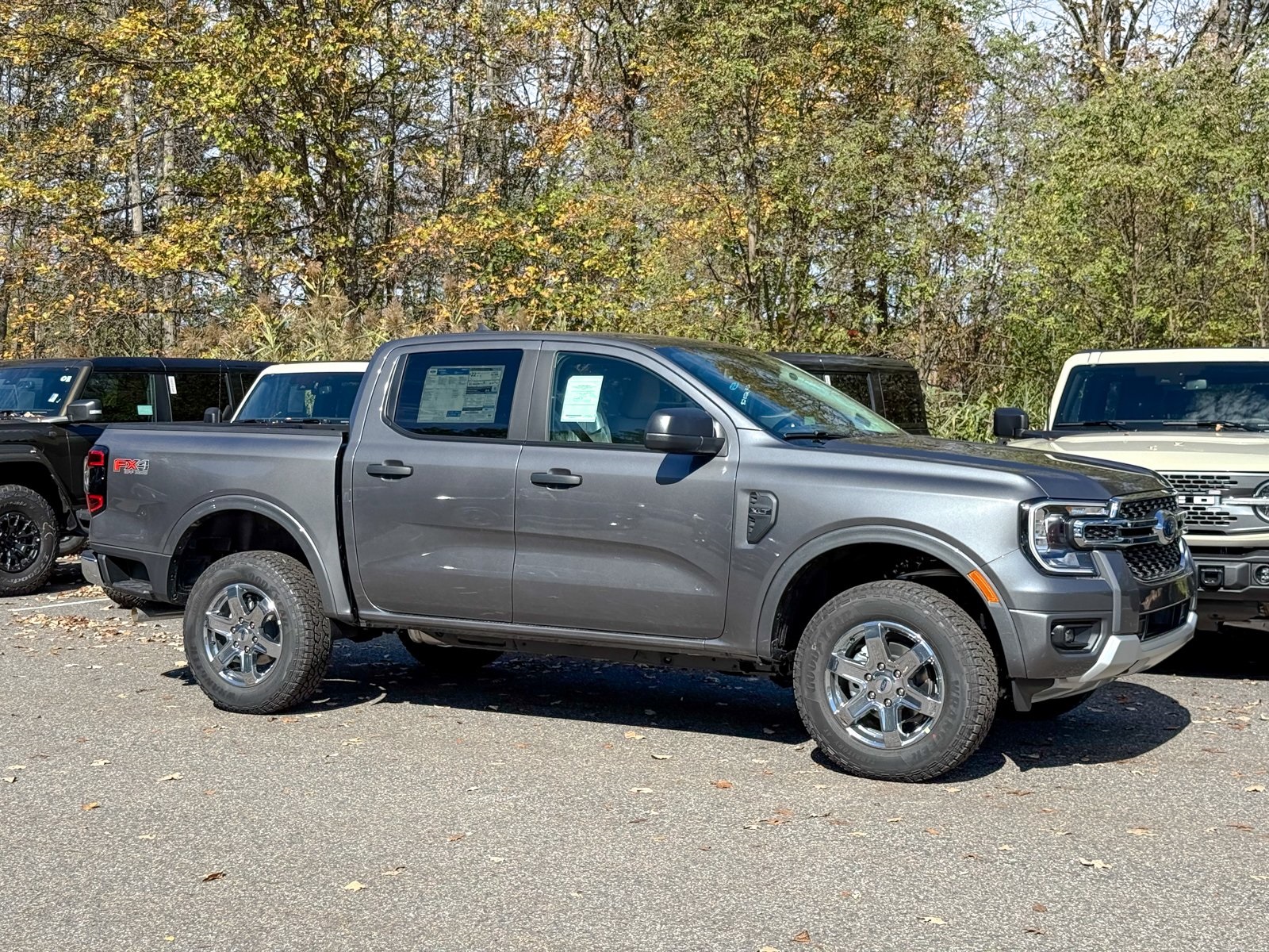 Photo view of 2025 Ford Ranger in Gray
