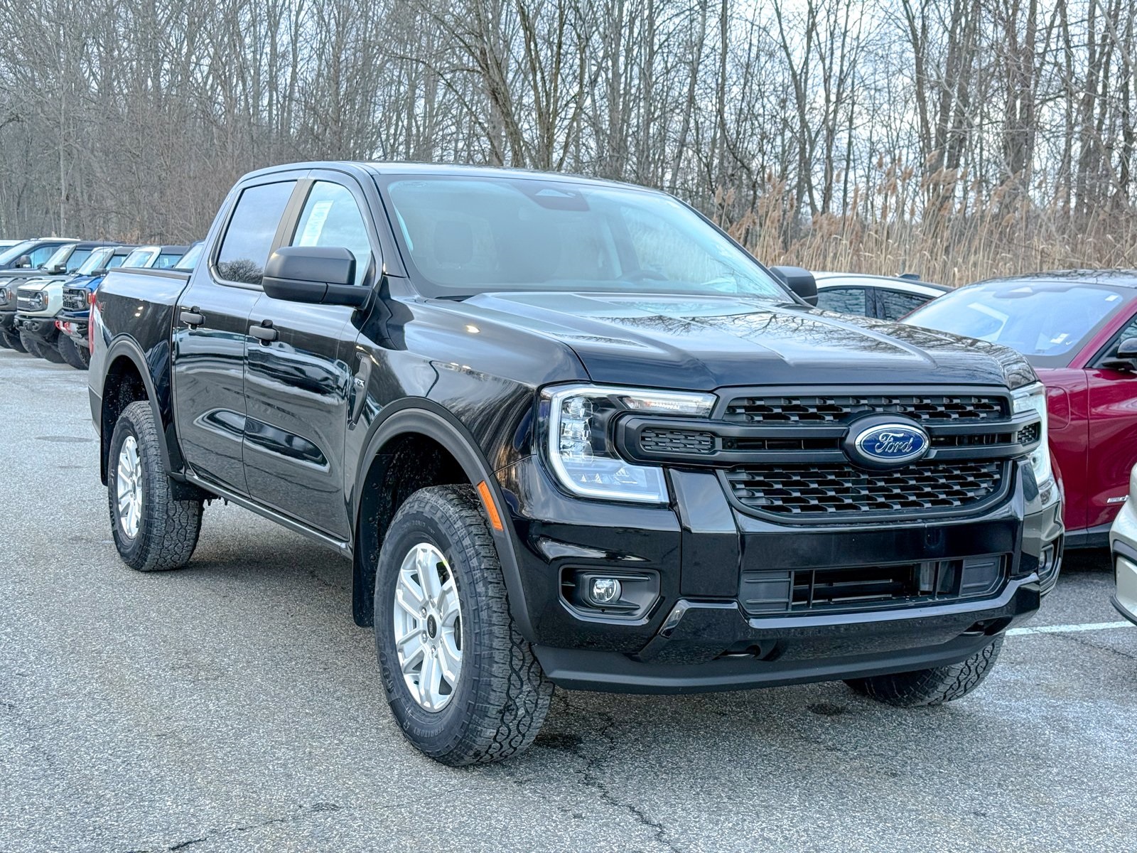 Photo view of 2025 Ford Ranger in Black