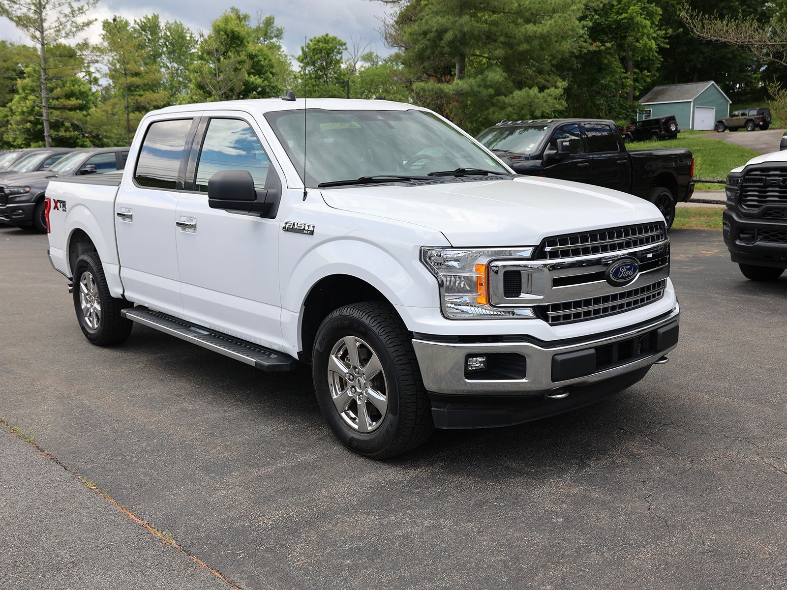 Photo view of 2019 Ford F-150 in White