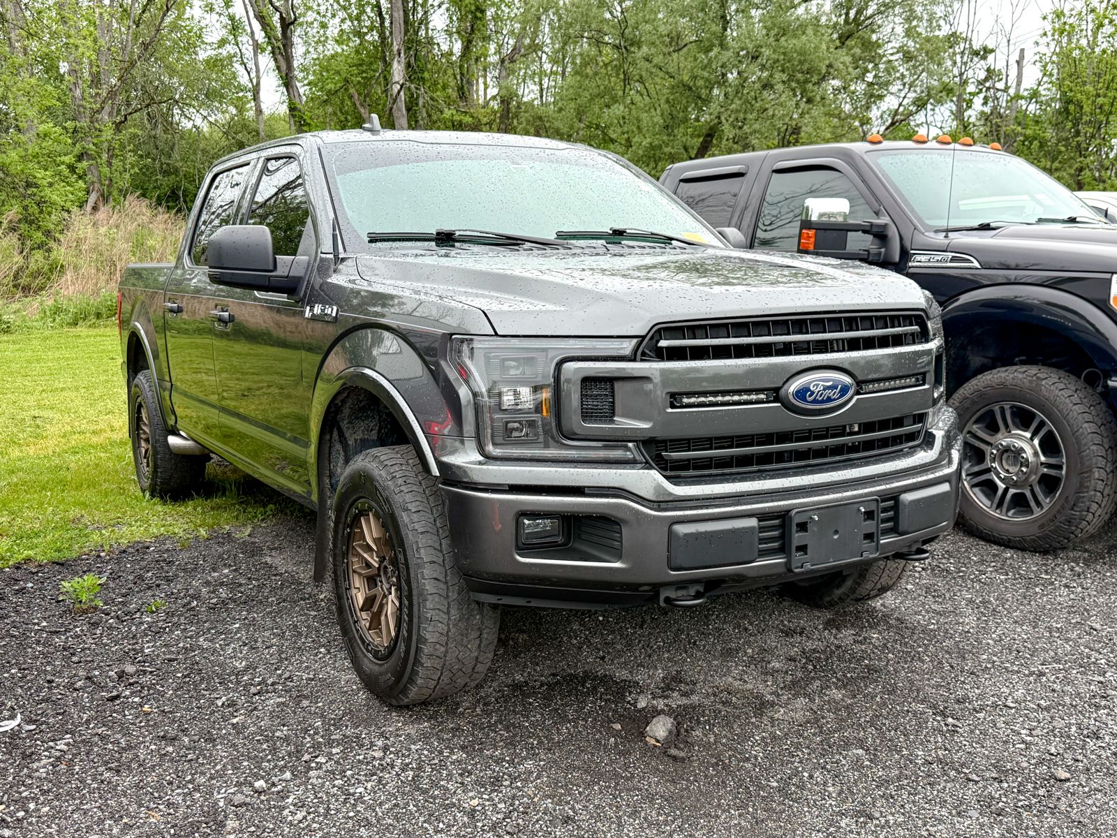 Photo view of 2018 Ford F-150 in Gray