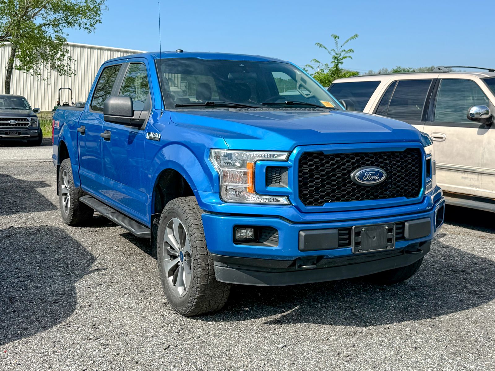 Photo view of 2019 Ford F-150 in Blue