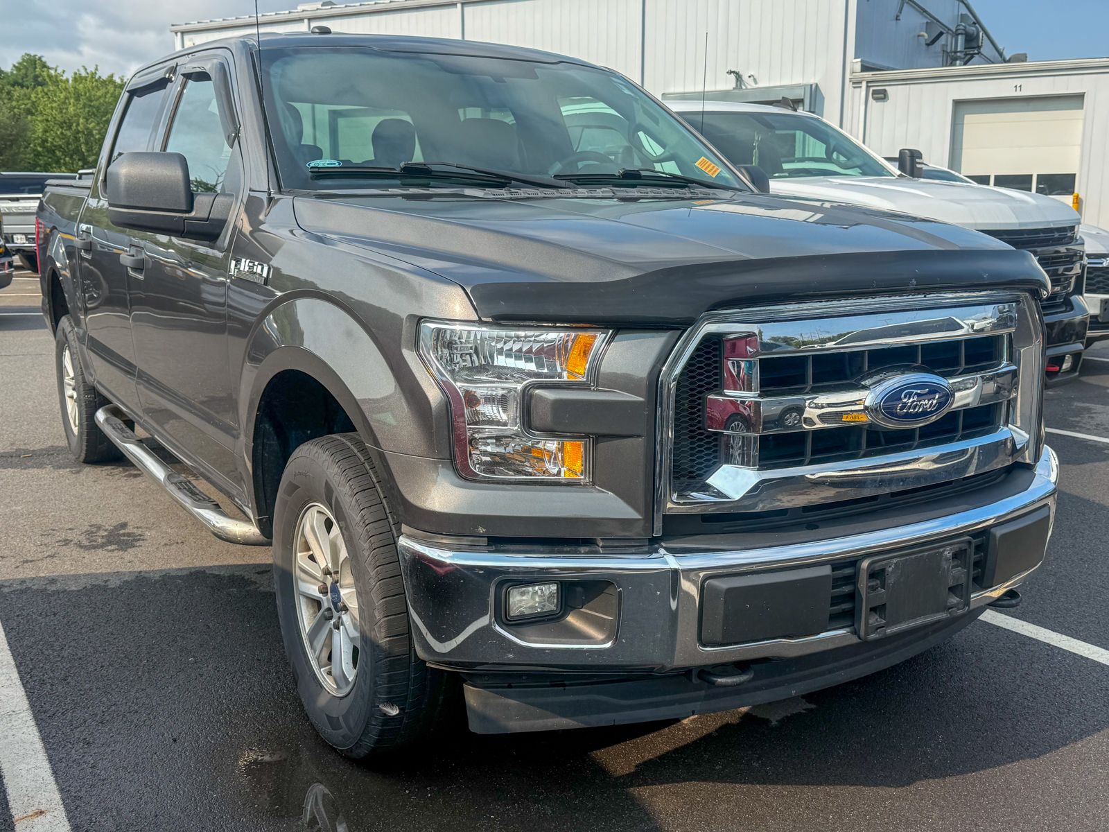 Photo view of 2017 Ford F-150 in Gray