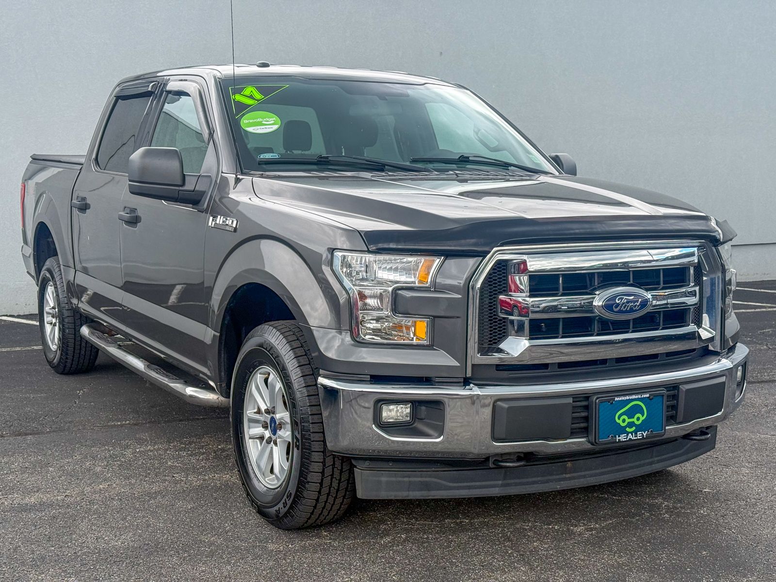 Photo view of 2017 Ford F-150 in Gray