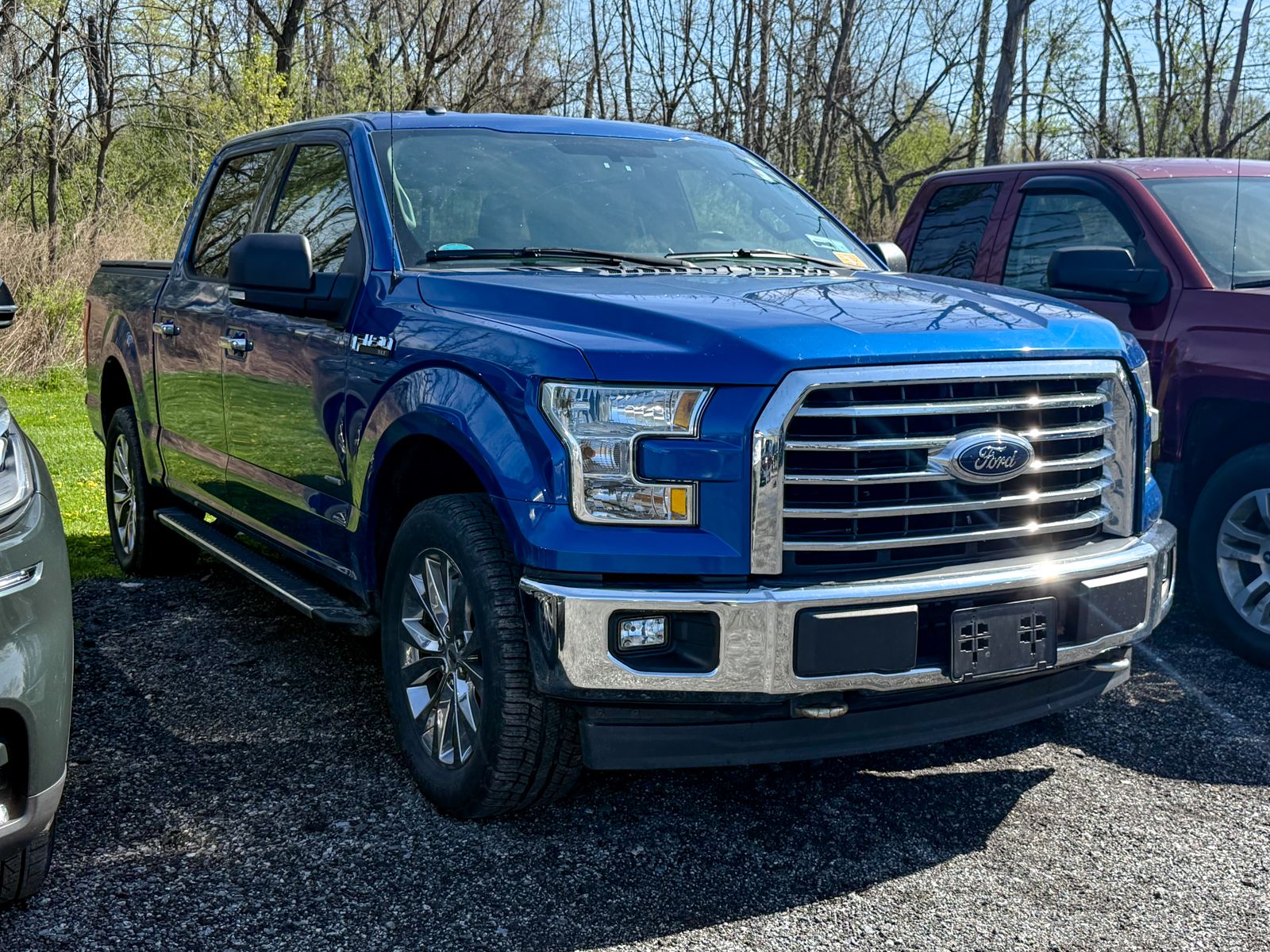 Photo view of 2017 Ford F-150 in Blue