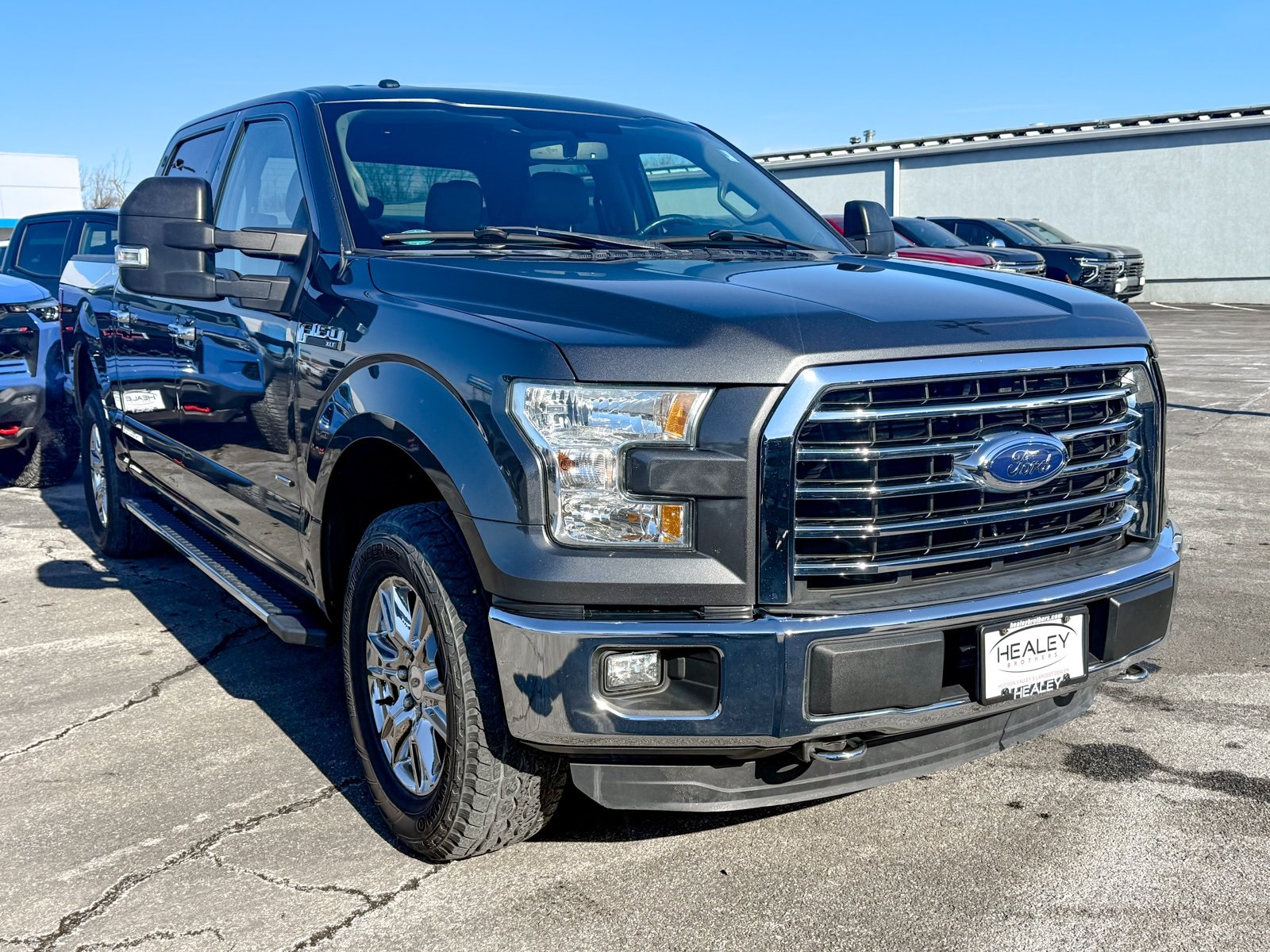 Photo view of 2015 Ford F-150 in Gray