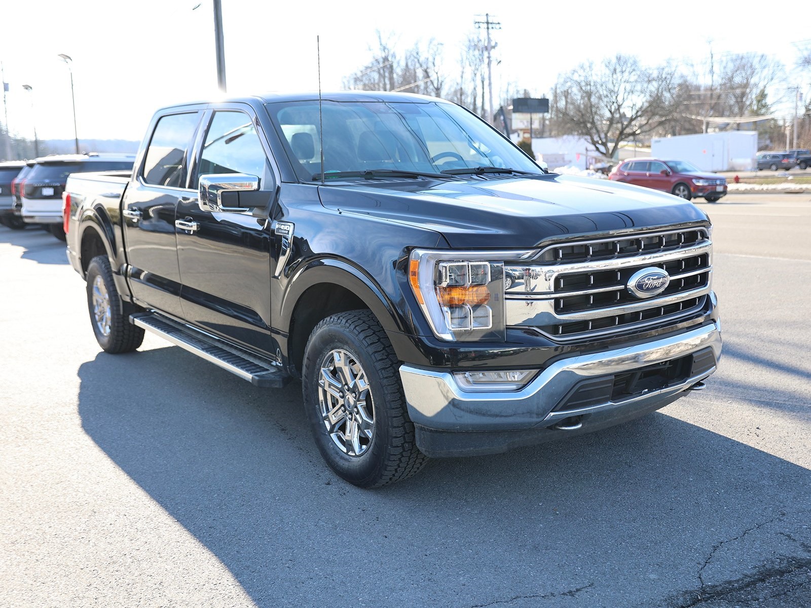 Photo view of 2023 Ford F-150 in Black