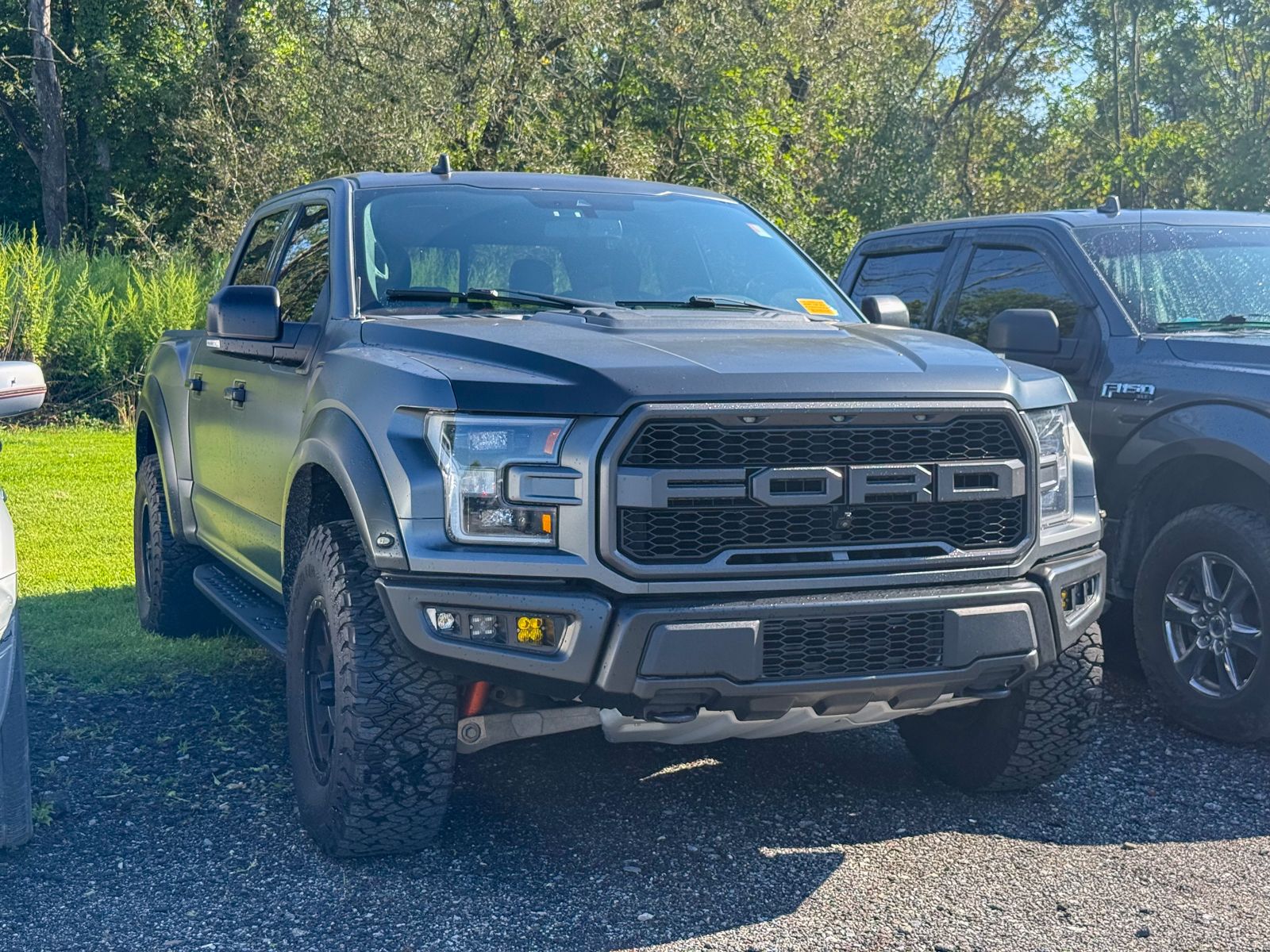 Photo view of 2019 Ford F-150 in Black