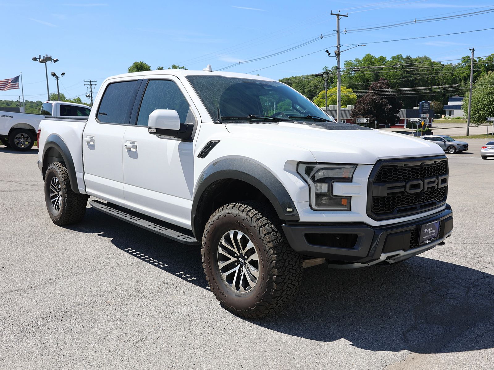 Photo view of 2020 Ford F-150 in White