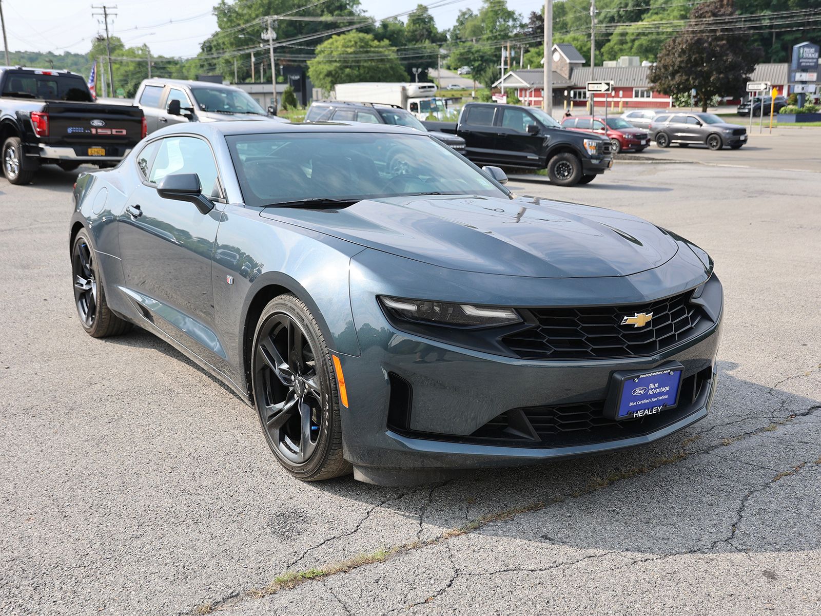 Photo view of 2022 Chevrolet Camaro in Gray