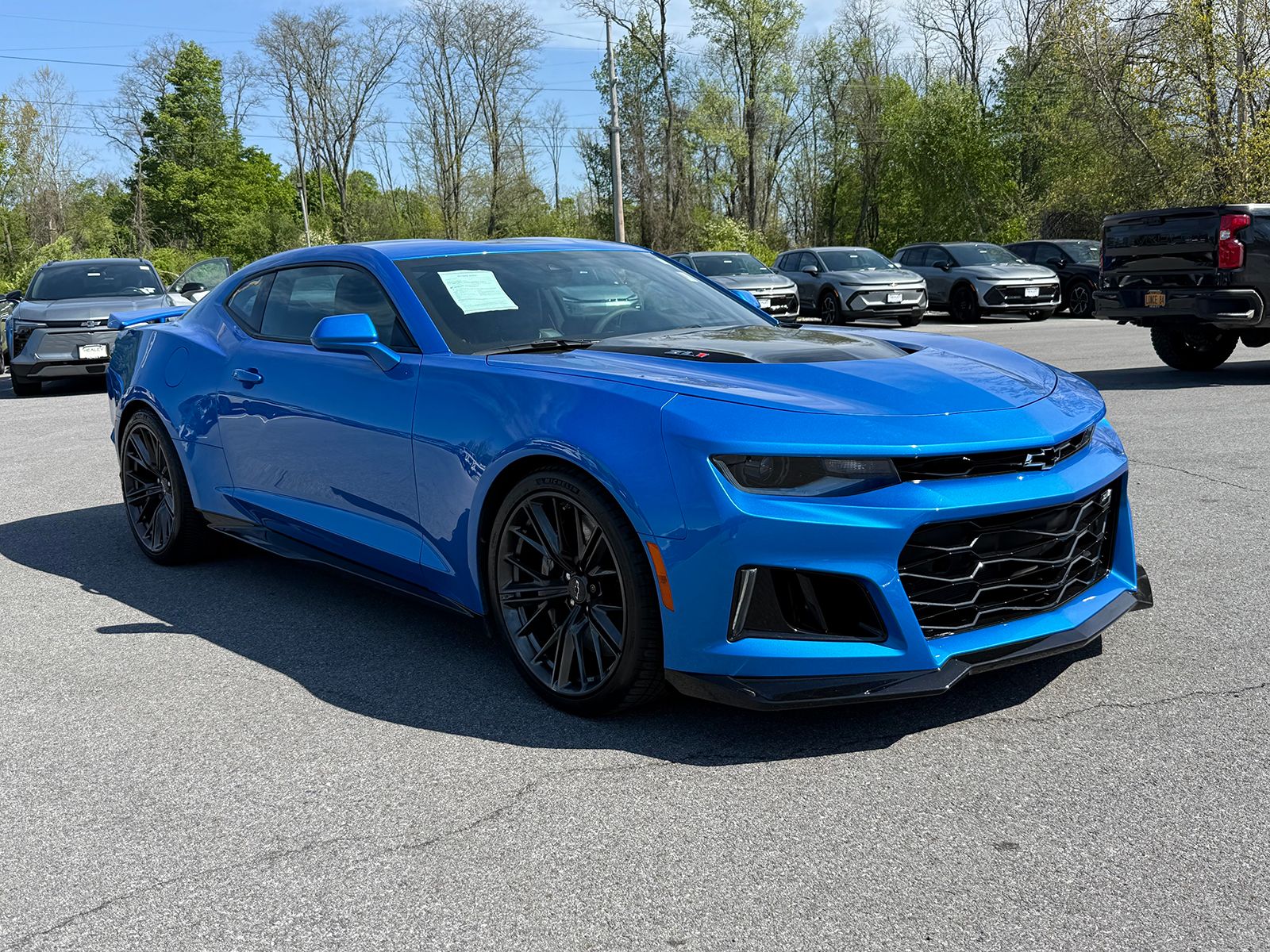 Photo view of 2024 Chevrolet Camaro in Blue