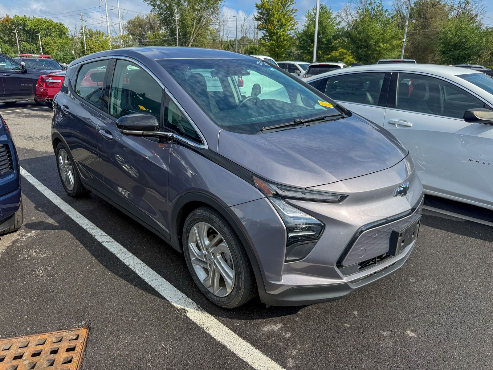 Photo view of 2023 Chevrolet Bolt EV in Gray