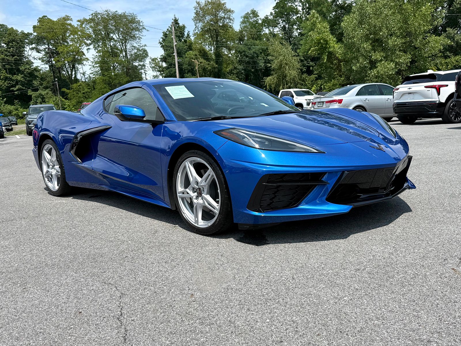 Photo view of 2020 Chevrolet Corvette in Blue