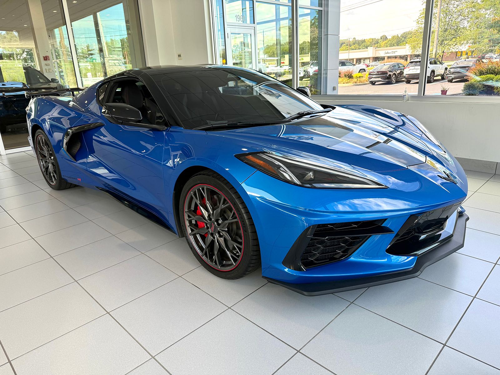 Photo view of 2026 Chevrolet Corvette Stingray in Blue