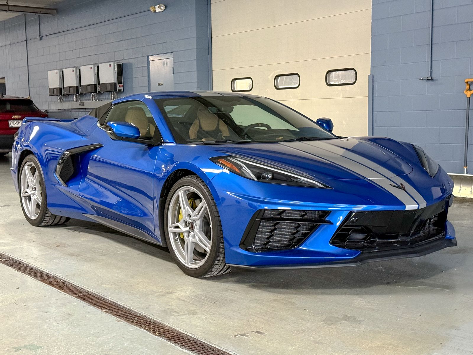 Photo view of 2022 Chevrolet Corvette in Blue