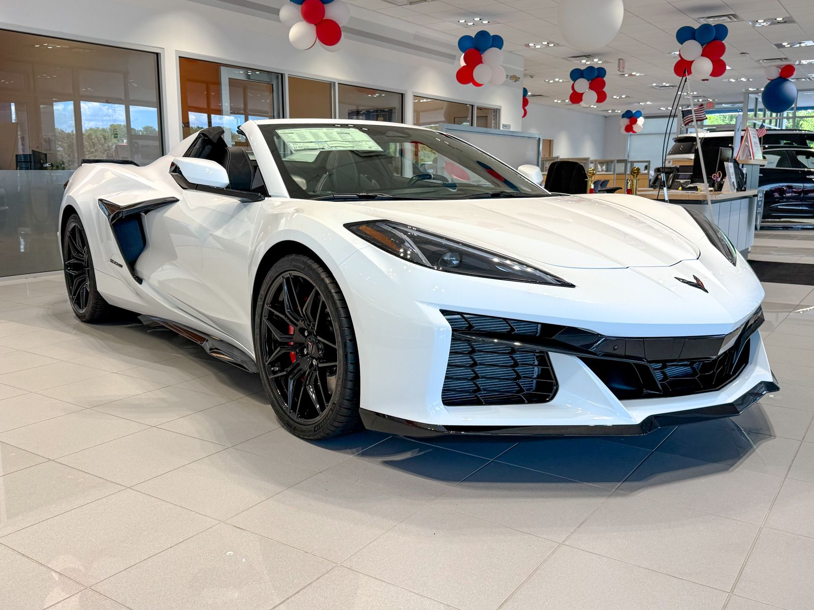 Photo view of 2026 Chevrolet Corvette Z06 in White