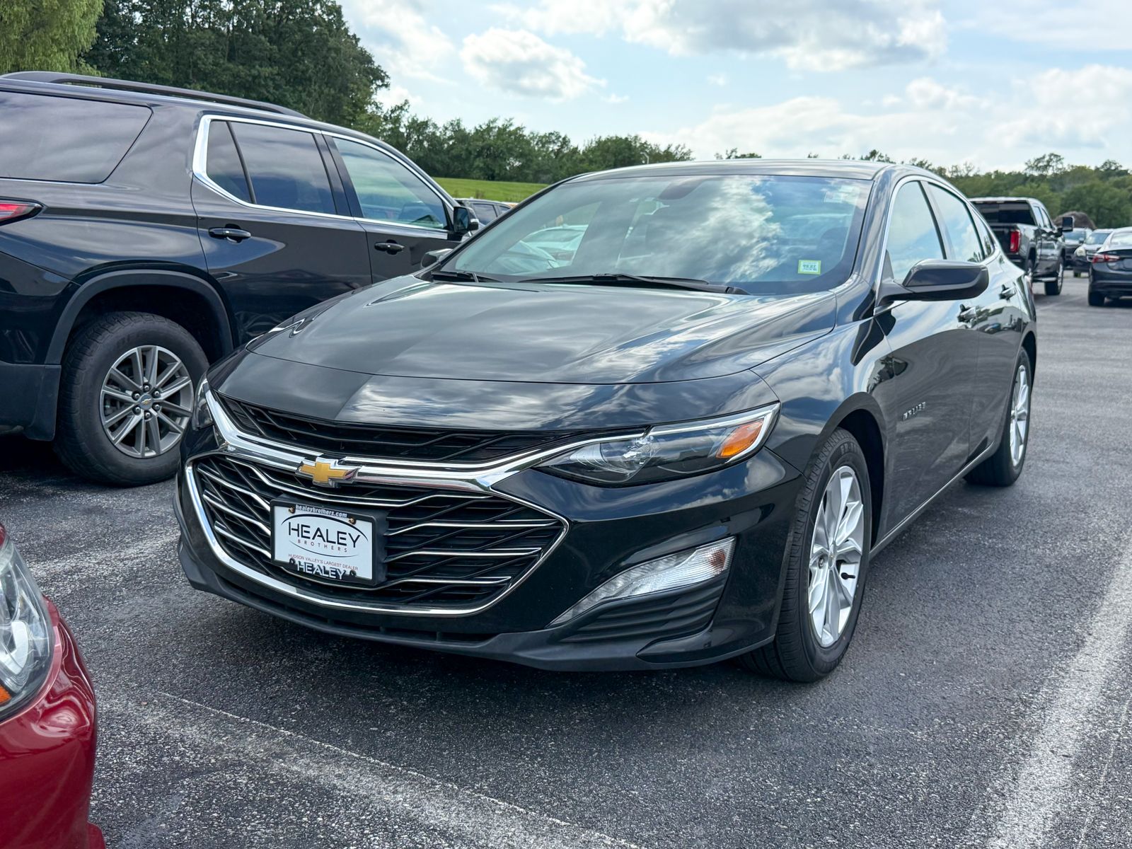 Photo view of 2020 Chevrolet Malibu in Black