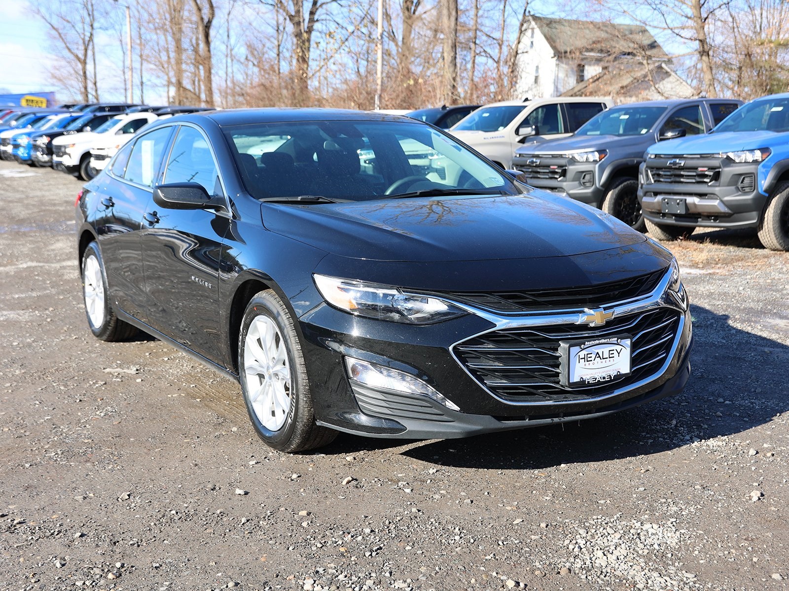 Photo view of 2024 Chevrolet Malibu in Black