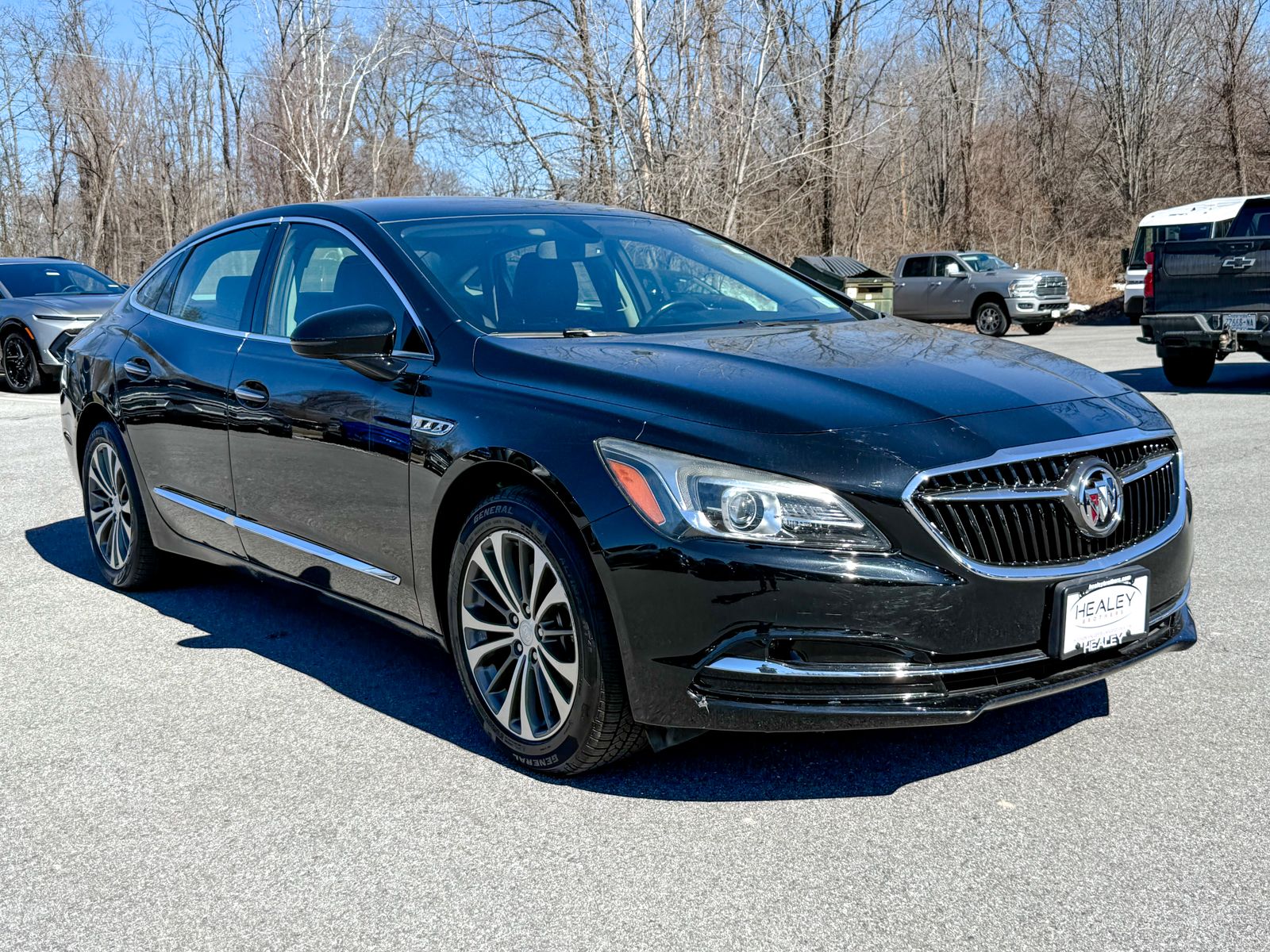 Photo view of 2017 Buick LaCrosse in Black