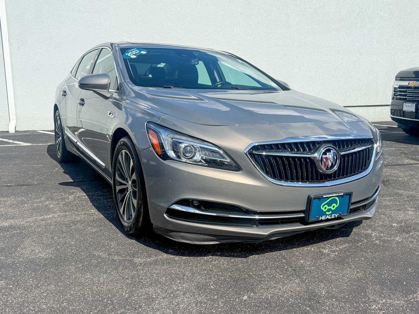 Photo view of 2017 Buick LaCrosse in