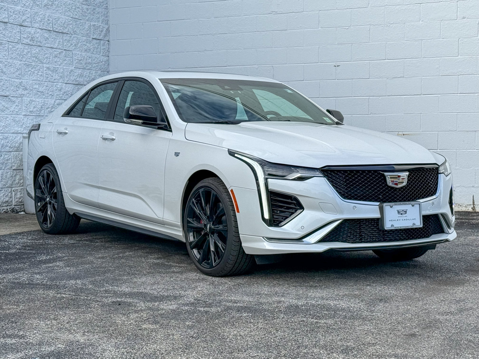Photo view of 2025 Cadillac CT4 in White