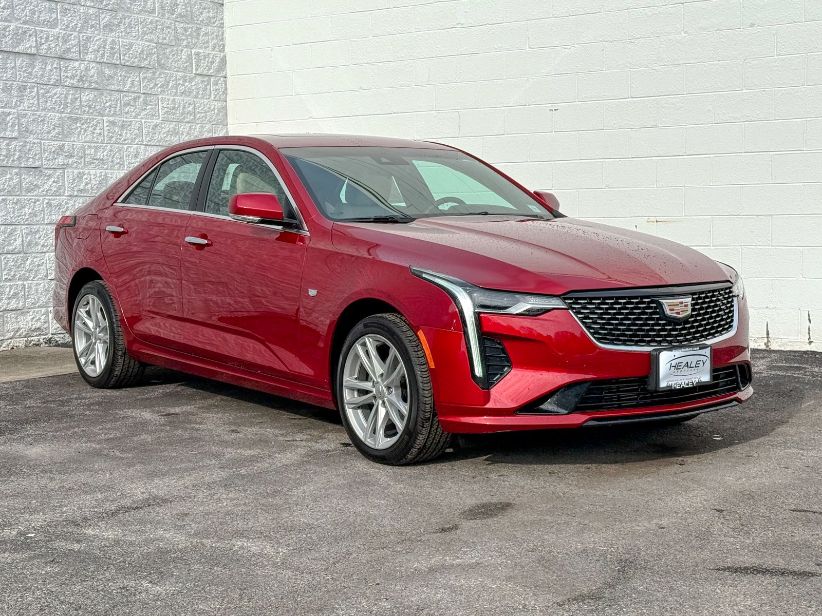 Photo view of 2022 Cadillac CT4 in Red