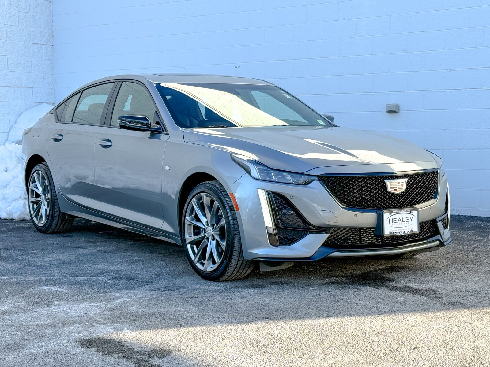 Photo view of 2023 Cadillac CT5 in Gray