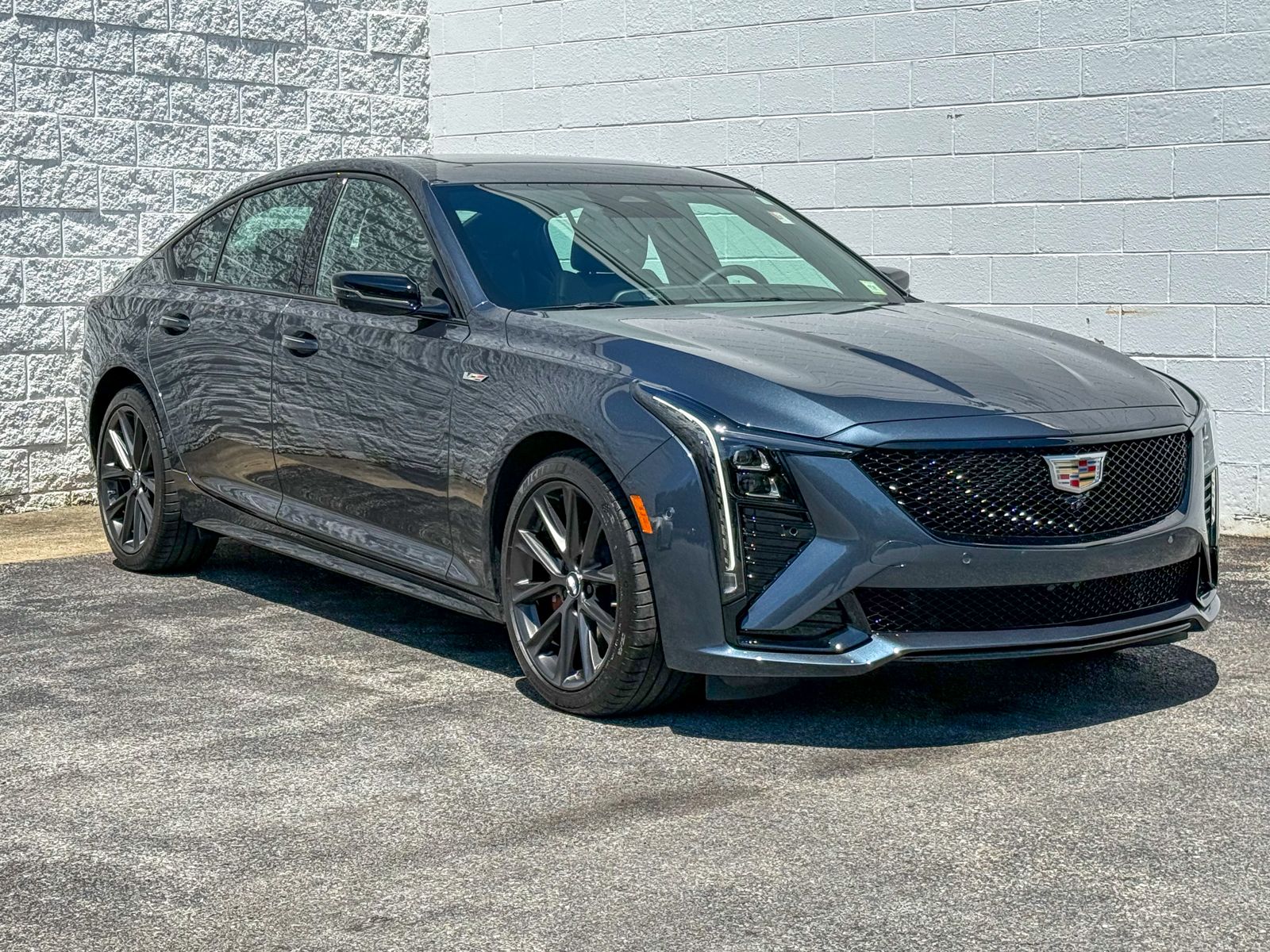 Photo view of 2026 Cadillac CT5-V in Blue