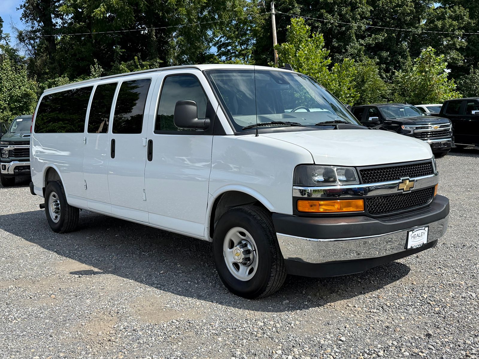 Photo view of 2025 Chevrolet Express Passenger in White