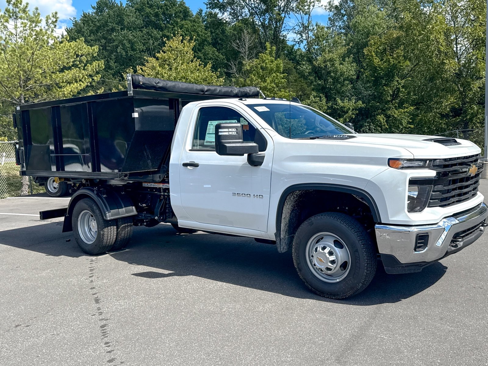 Photo view of 2025 Chevrolet Silverado 3500HD CC in White