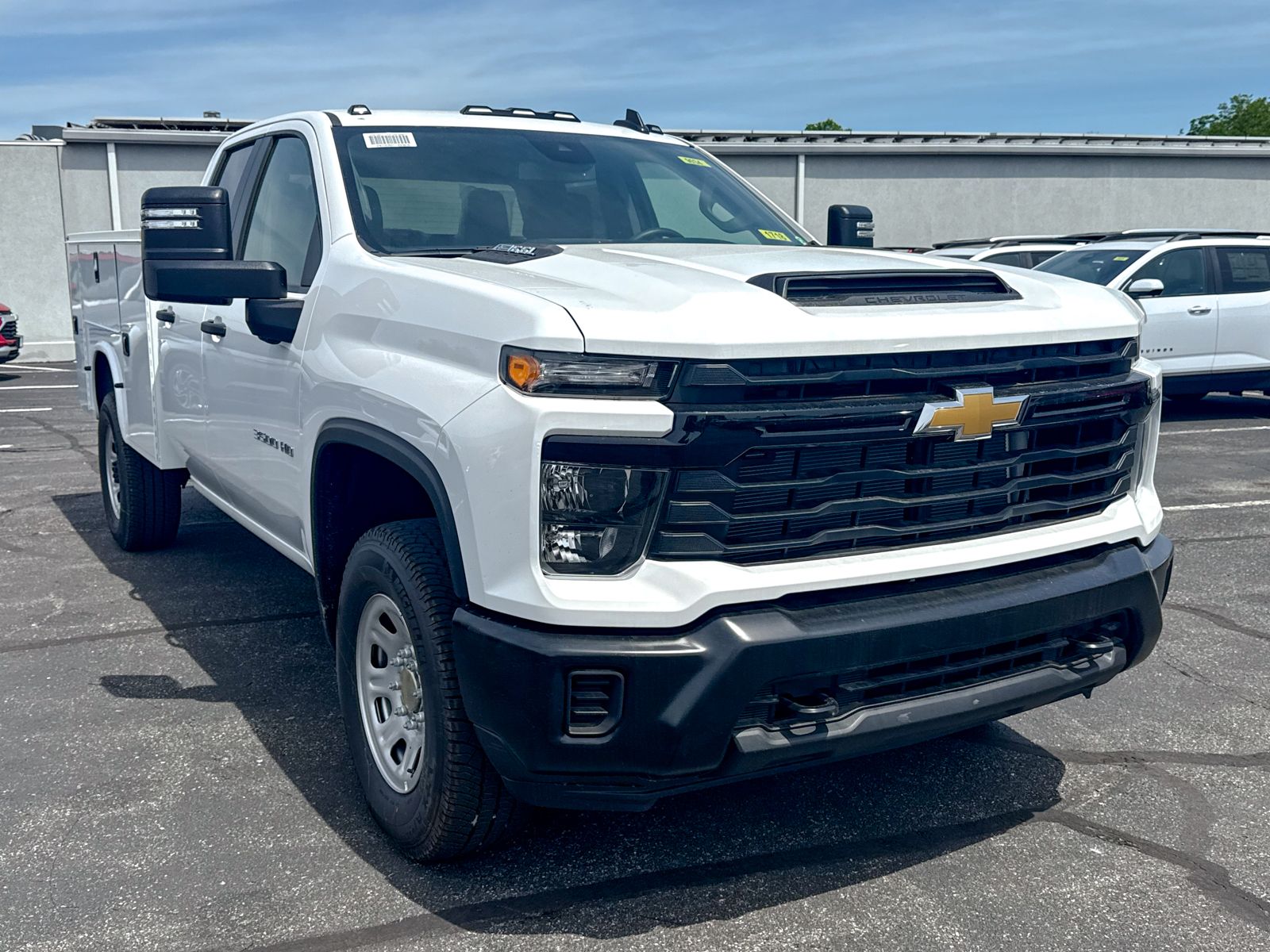 Photo view of 2026 Chevrolet Silverado 3500HD in White