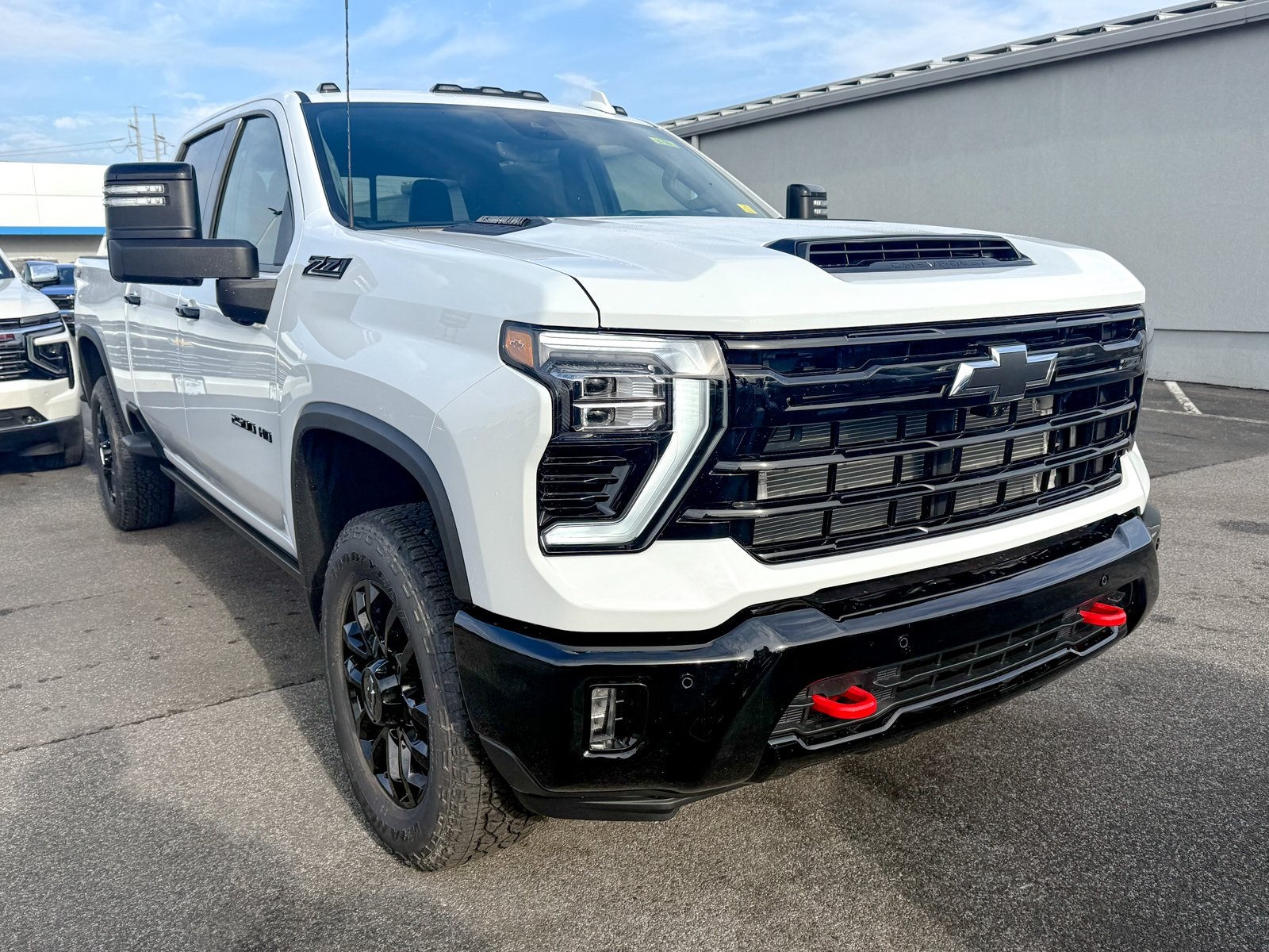 Photo view of 2026 Chevrolet Silverado 2500HD in White
