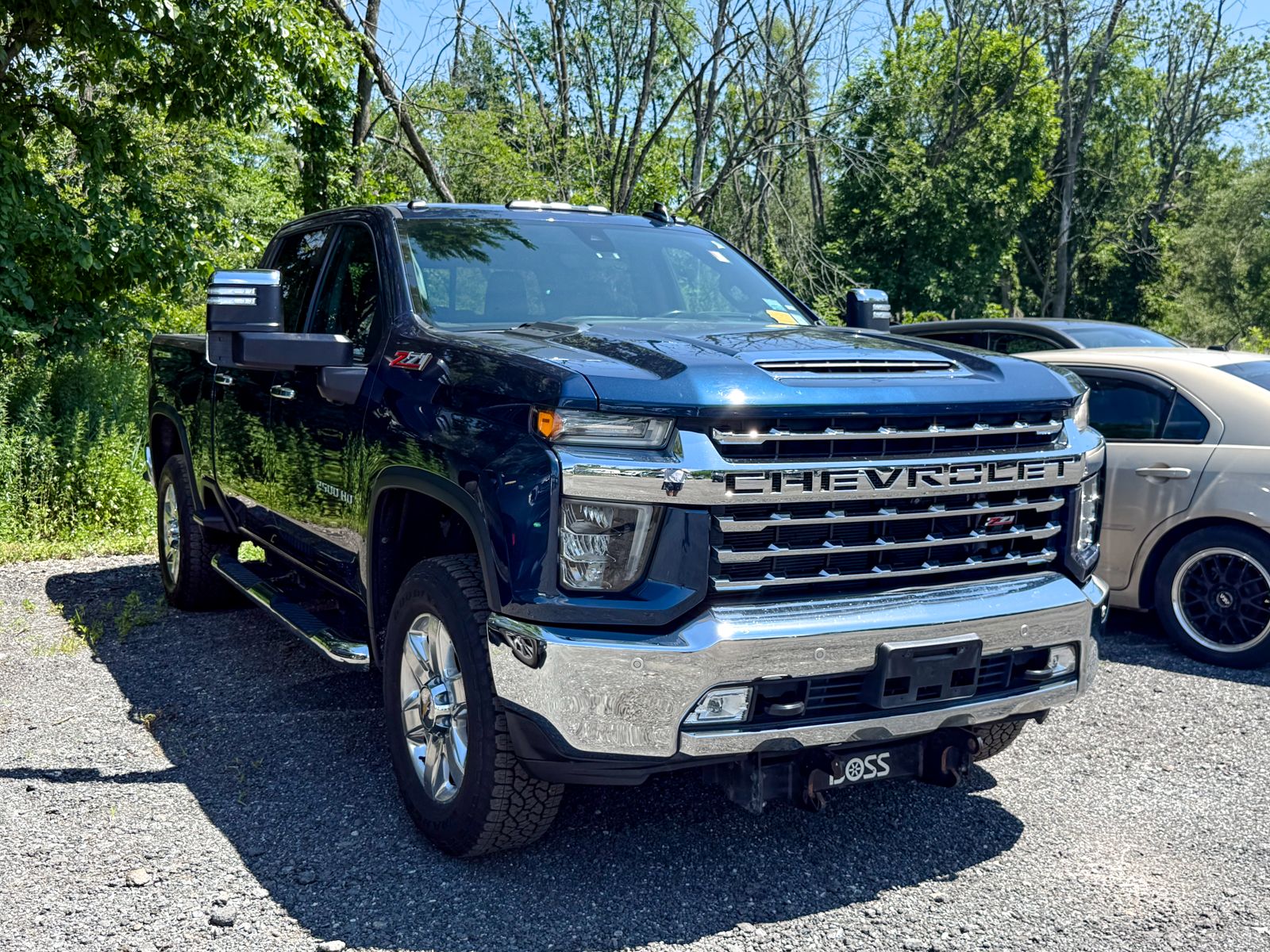 Photo view of 2022 Chevrolet Silverado 2500HD in Blue
