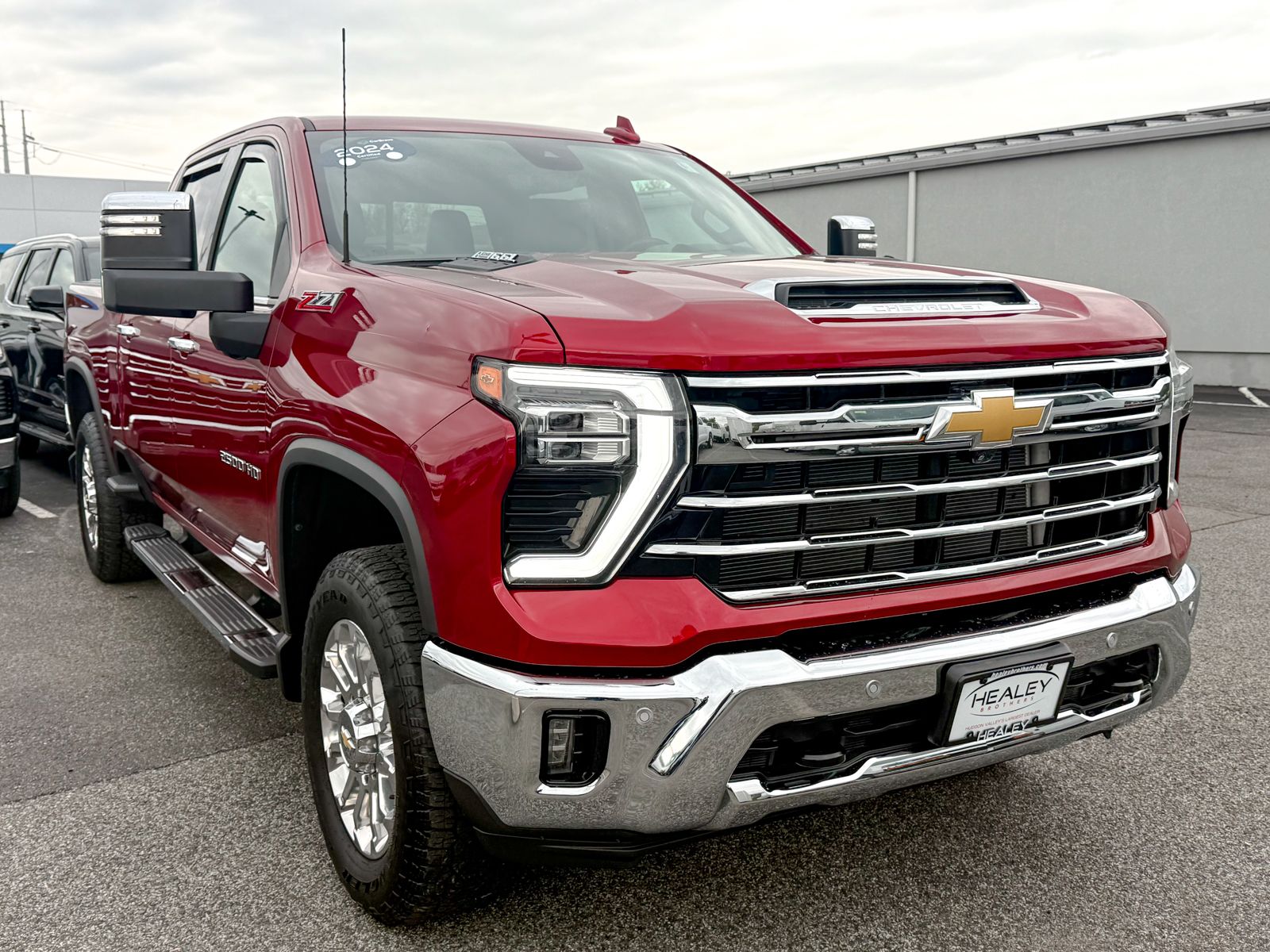 Photo view of 2024 Chevrolet Silverado 2500HD in Red