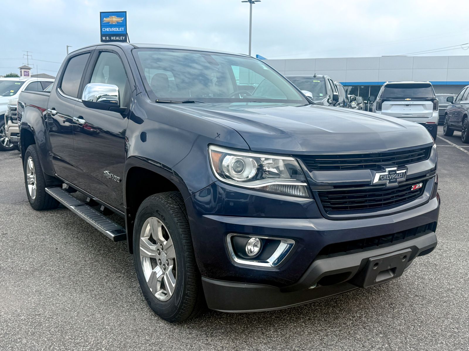Photo view of 2018 Chevrolet Colorado in Blue