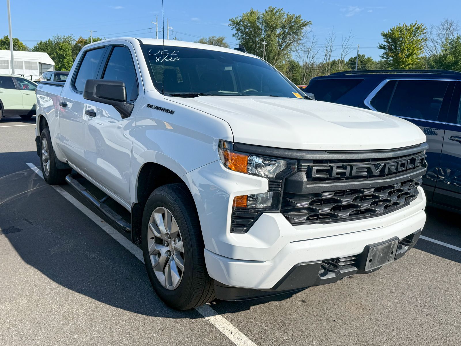 Photo view of 2024 Chevrolet Silverado 1500 in White