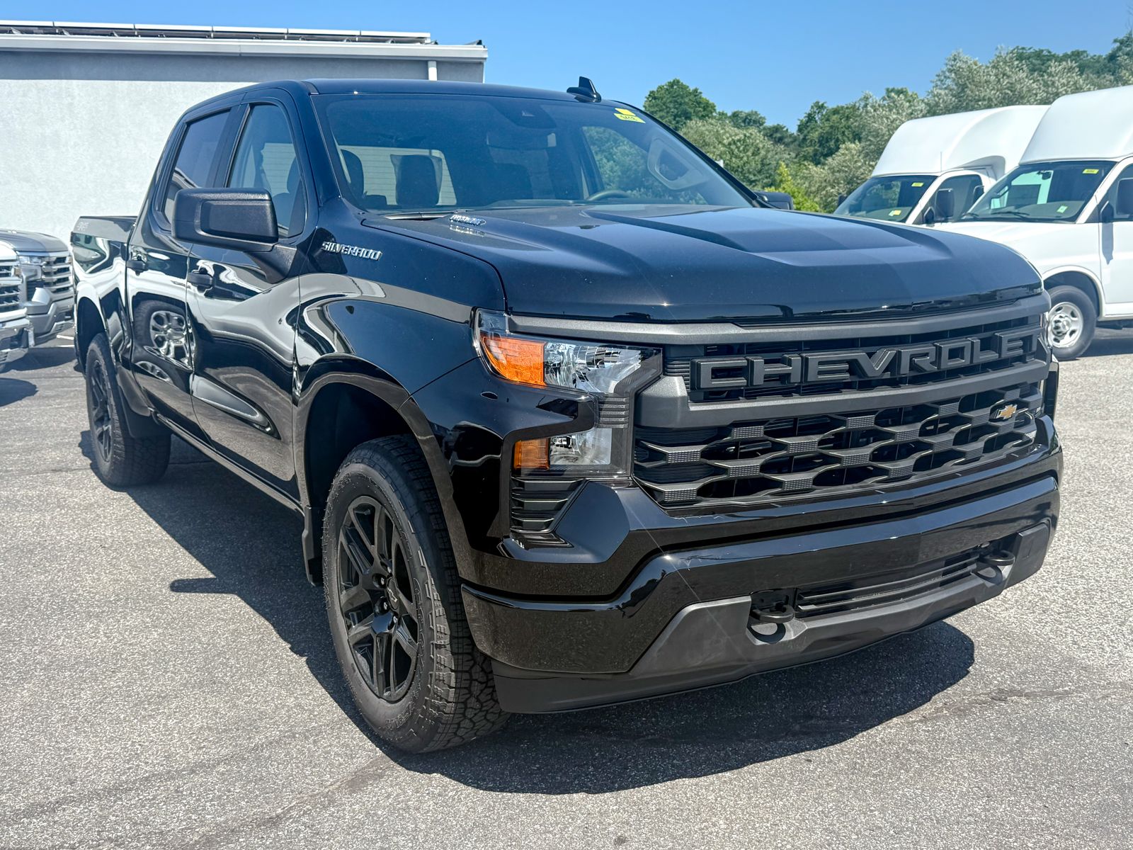Photo view of 2026 Chevrolet Silverado 1500 in Black