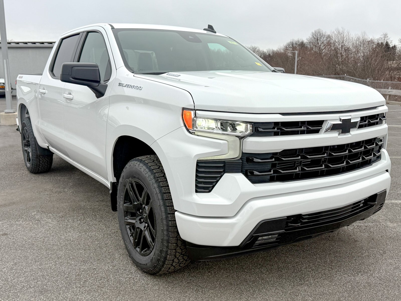 Photo view of 2026 Chevrolet Silverado 1500 in White
