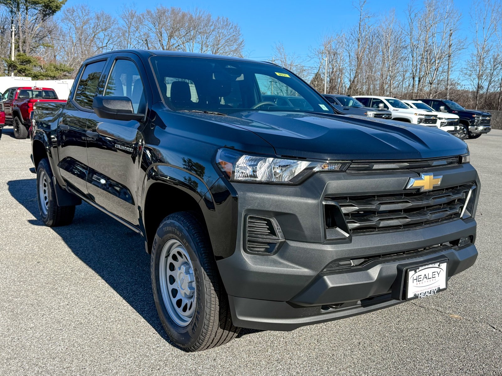 Photo view of 2026 Chevrolet Colorado in Black