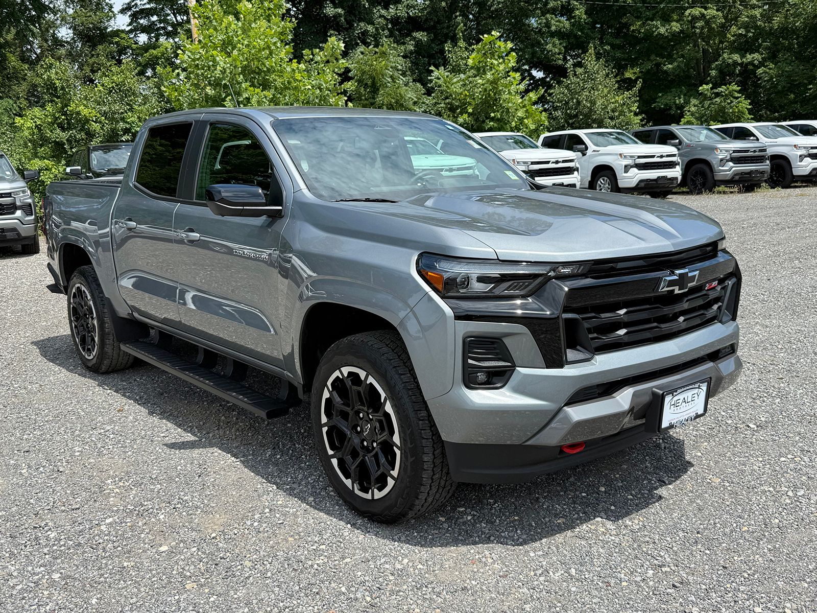 Photo view of 2026 Chevrolet Colorado in Gray